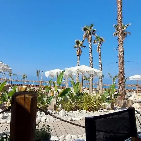 Sun And The Lovely Sea View Dom wakacyjny