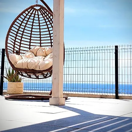 Sun And The Lovely Sea View Dom wakacyjny